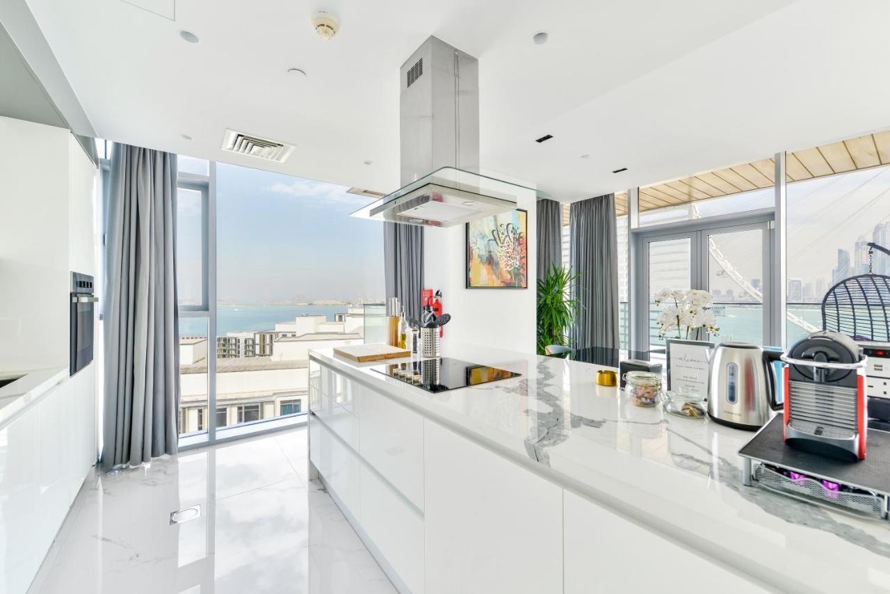Luxurious 3 Bedroom W Maidroom In Bluewaters Island Дубай Экстерьер фото